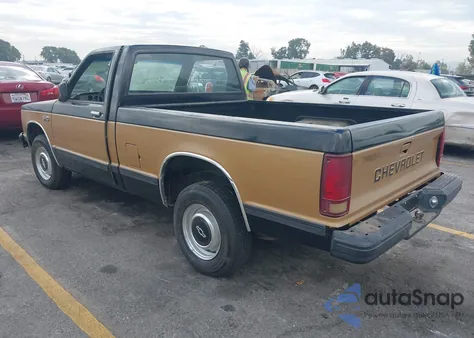 1984 Chevrolet S Truck S10 из США, поврежденный, VIN 1GCCS14B5E8171635